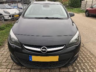 krockskadad bil auto Opel Astra Astra Sports Tourer 1.6 CDTi Business 2014/11