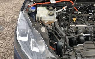 Ford Kuga 2.5 PHEV Titanium picture 12