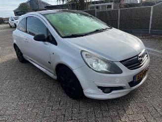 Schadeauto Opel Corsa 1.2-16v 2009/4