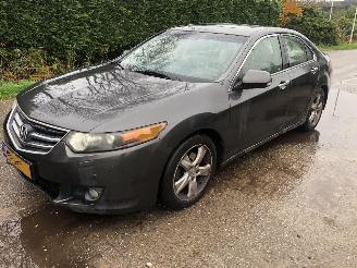 Honda Accord accord 2.2 i dtec executive diesel picture 2