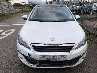 Peugeot 308 308 SW 1.2 PureTech Blue Lease Executive picture 2