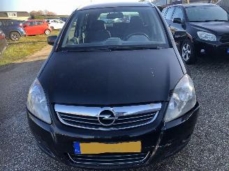  Opel Zafira Zafira 1.8 111 years Edition 2010/7
