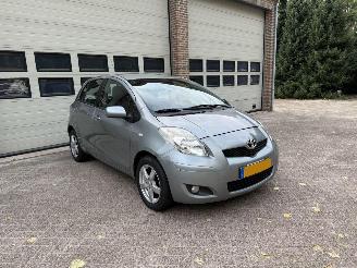 Toyota Yaris 1.3 VVTi Automaat Airco 136825 Km NAP ! picture 1