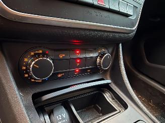 Mercedes A-klasse 200 Ambition Automaat Navi picture 9