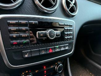 Mercedes A-klasse 200 Ambition Automaat Navi picture 10