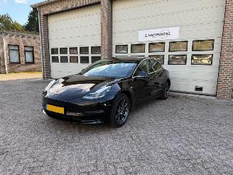 krockskadad bil auto Tesla Model 3 Long Range AWD 75 kWh Pano Leder NAP ! 2019/11