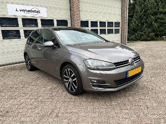 Damaged car Volkswagen Golf 1.4 TSI ACT Pano Clima Navi 91410 Km ! 2013/10