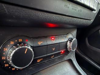 Mercedes B-klasse 220d Ambition Automaat Navi Cruise 106150 Km NAP ! picture 11