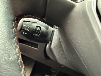 Peugeot 3008 1.6 e-THP Allure Automaat Navi Clima Cruise picture 9