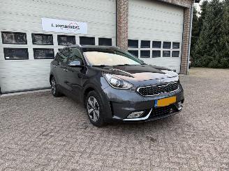 Damaged car Kia Niro 1.6 GDi Hybrid Automaat Navi Clima 85304 Km NAP ! 2016/10