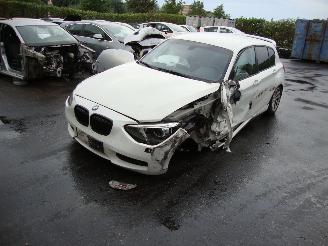 Vrakbiler auto BMW 1-serie  2015/1
