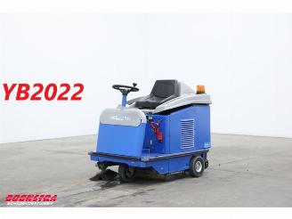 krockskadad bil machine   95 BJ 2022 33Hrs! Kehrmaschine / Veegmachine 2022/1