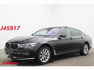 skadebil auto BMW 7-serie 740e iPerformance Massage HUD Memory LRHZ ACC Camera 134.474 km! 2017/11