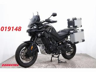 Vrakbiler auto CFMoto Up! 800 MT Explorer LED Navi Cruise SHZ Heizgriffe 6.262 km! 2024/10