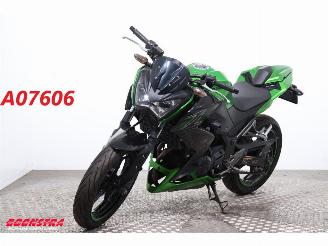Kawasaki  Z 300 ABS picture 1