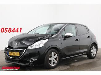 Unfallwagen Peugeot 208 1.2 VTi Style Navi Airco Cruise PDC 117.066 km! 2014/4