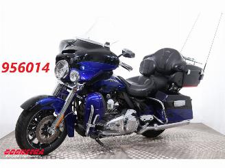 krockskadad bil motor Harley-Davidson  FLHTCUSE CVO Ultra Classic Electra Glide 110 5HD! Cruise Radio SHZ 2011/8