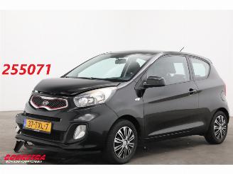 Schadeauto Kia Picanto 1.0 CVVT Comfort Pack Airco AHK 151.207 km! 2012/4