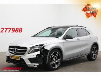 krockskadad bil auto Mercedes GLA 220d 4Matic Aut. AMG BiXenon Pano Navi Clima Cruise PDC 2016/6