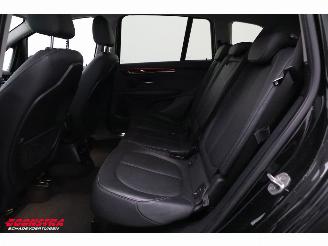 BMW 2-serie Gran Tourer 220i Luxury LED Leder HUD Navi Clima Cruise SHZ picture 17