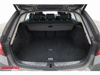 BMW 3-serie Touring 330i Luxury Edition LED Leder Clima Cruise SHZ picture 17