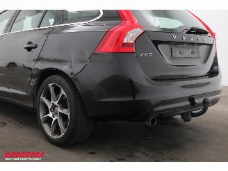 Volvo V-60 2.0 D2 Ocean Race Clima Navi 88.508km! picture 16