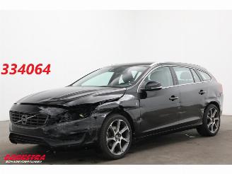 skadebil auto Volvo V-60 2.0 D2 Ocean Race Clima Navi 88.508km! 2016/8