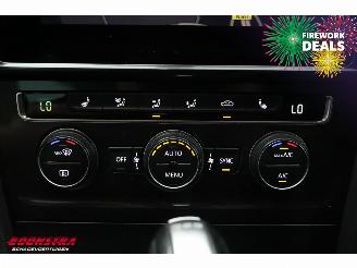 Volkswagen Golf Variant 1.6 TDI DSG Highline R-Line ACC SHZ Clima Navi Camera picture 22