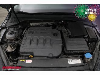 Volkswagen Golf Variant 1.6 TDI DSG Highline R-Line ACC SHZ Clima Navi Camera picture 8
