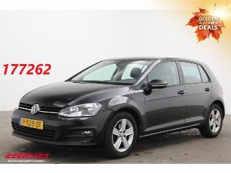 krockskadad bil auto Volkswagen Golf 1.2 TSI Trendline 5-DRS Navi Clima Cruise SHZ PDC AHK 2014/2