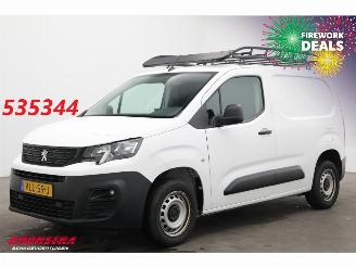 skadebil bedrijf Peugeot Partner 1.5 BlueHDI Premium Apple/Android Airco Cruise PDC AHK 2021/9