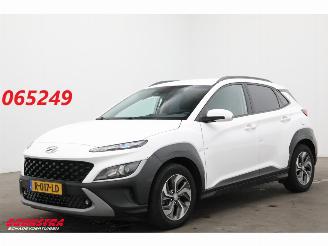 damaged passenger cars Hyundai Kona 1.6 GDI HEV Comfort Clima Navi Camera ACC 2021/7