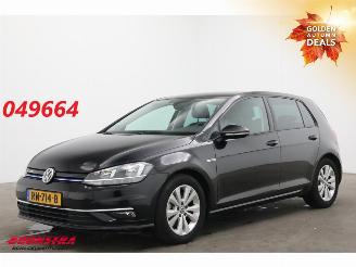 krockskadad bil auto Volkswagen Golf 1.5 TSI Comfortline ACC Navi Clima PDC AHK 2018/1
