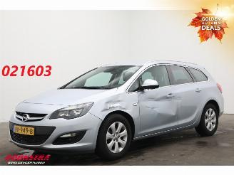 Avarii autoturisme Opel Astra Sports Tourer 1.4 Turbo Blitz Navi Airco Cruise PDC AHK 2015/11