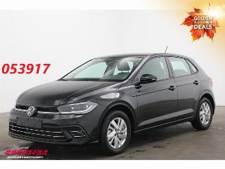 krockskadad bil auto Volkswagen Polo 1.0 TSI DSG Highline LED Apple/Android Camera 1.604 km! 2025/6