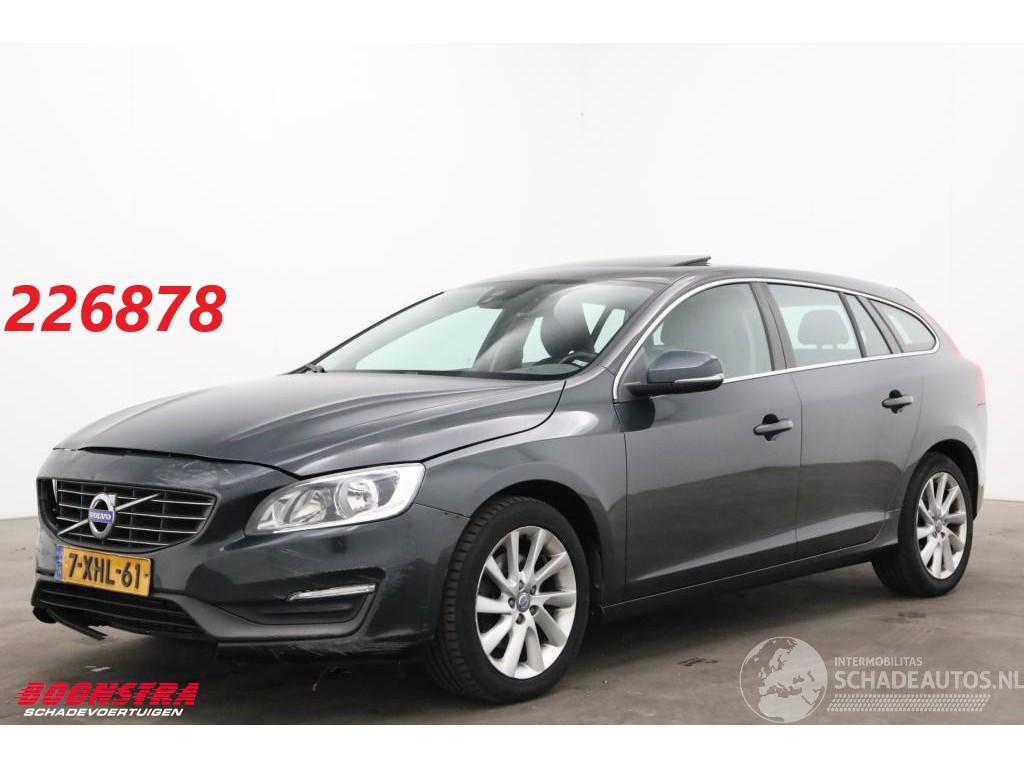 Volvo V-60 1.6 D2 Momentum Schuifdak Navi Clima Cruise PDC AHK