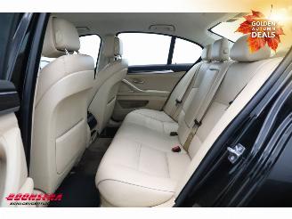 BMW 5-serie 520i Aut. WASSER Leder Clima Cruise SHZ PDC 147.502 km! picture 11