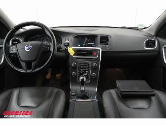 Volvo V-60 2.0 D4 Aut. Kinetic PremiumSound Leder Navi Clima Cruise PDC AHK picture 7