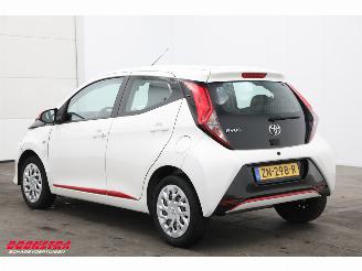 Toyota Aygo 1.0 VVT-i x-play Apple/Android Airo Cruise Camera 57.976 km! picture 4