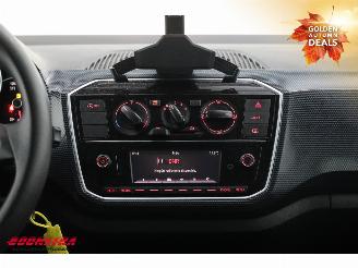Volkswagen Up! 1.0 5-DRS Airco Bluetooth 39.306 km! picture 13