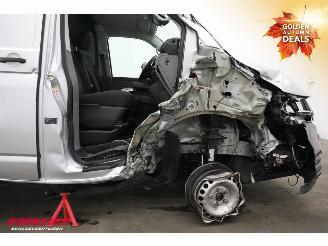 Volkswagen Transporter T6.1 2.0 TDI 150PK DSG L2H1 Navi Airco Cruise picture 10