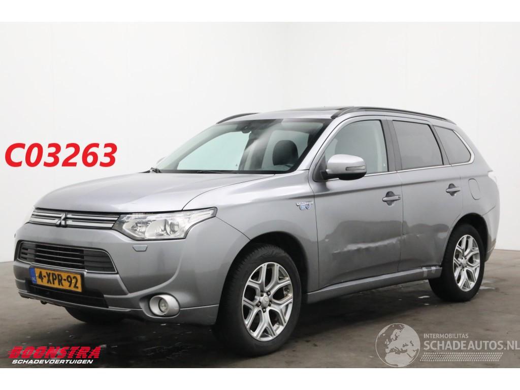 Mitsubishi Outlander 2.0 PHEV Instyle Schuifdak Leder Navi Clima Cruise Camera SHZ AHK