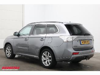 Mitsubishi Outlander 2.0 PHEV Instyle Schuifdak Leder Navi Clima Cruise Camera SHZ AHK picture 4