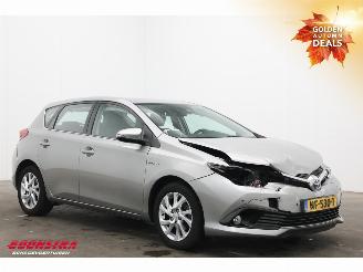 Toyota Auris 1.8 Hybrid Dynamic Navi Clima Cruise PDC 169.034 km! picture 2