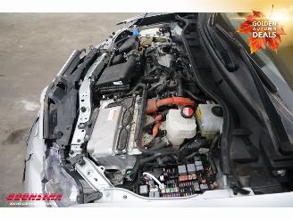 Toyota Auris 1.8 Hybrid Dynamic Navi Clima Cruise PDC 169.034 km! picture 10