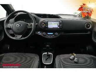 Toyota Yaris 1.5 Hybrid Premium Pano Navi Clima Cruise Camera 70.443 km! picture 11