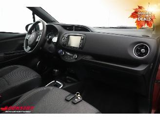 Toyota Yaris 1.5 Hybrid Premium Pano Navi Clima Cruise Camera 70.443 km! picture 10