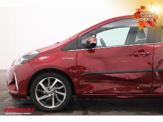 Toyota Yaris 1.5 Hybrid Premium Pano Navi Clima Cruise Camera 70.443 km! picture 5