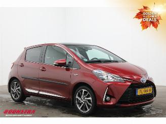 Toyota Yaris 1.5 Hybrid Premium Pano Navi Clima Cruise Camera 70.443 km! picture 2