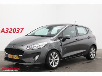 krockskadad bil auto Ford Fiesta 1.1 Trend 5-DRS Navi Airco Cruise PDC 2019/2